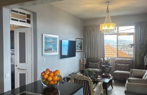 Canhas House | Miguel's Seaview Corner