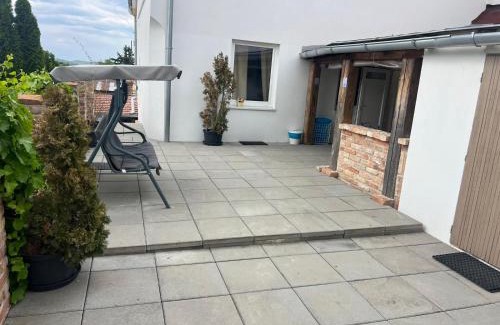 Mikulov Apartment | Mikulovský domeček s terasou, zahradou a vinným sklípkem