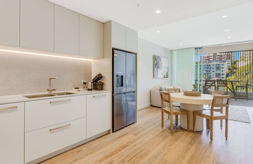 Coolangatta Apartment | Miles at Kirra Point 303 - Luxury Kirra Beachfront - Linen Provided - Min. 2 Night Stays!