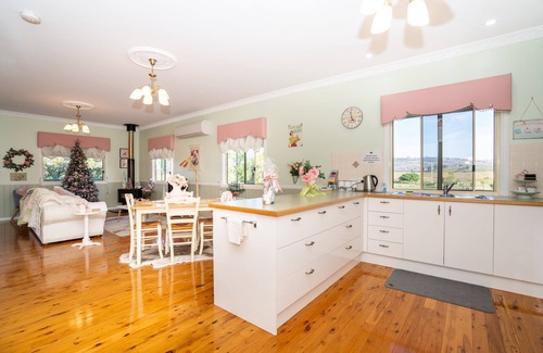 Milford Cottage | Milford Country Cottages (Rose Cottage)