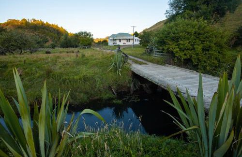 Pohokura Villa | Mill House