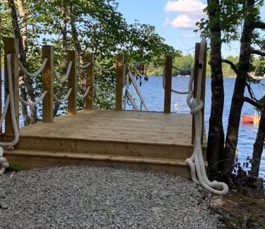 Chester House | Mill Lake Retreat Hubbards