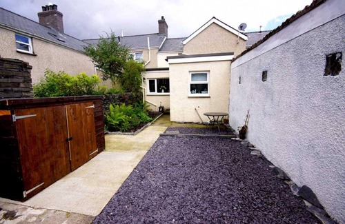 Rhiwbryfdir Cottage | Miners Cottage - Two Bedroom Cottage, Sleeps 3