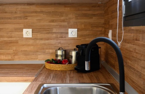 Trikala Apartment | Minimal Condo Trikala Town