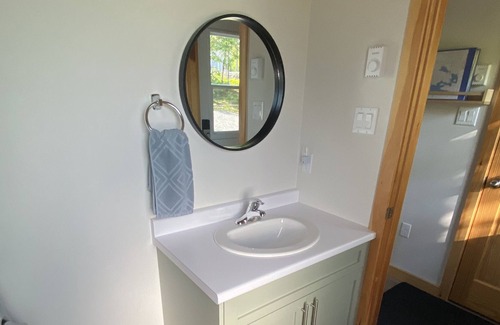 Smiths Corner House | Minutes from skiing, golfing and beach. Private setting with all the amenities!