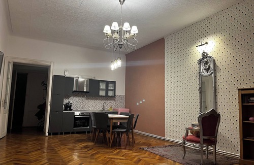 Brasov City Centre Apartment | Mira Central Residence