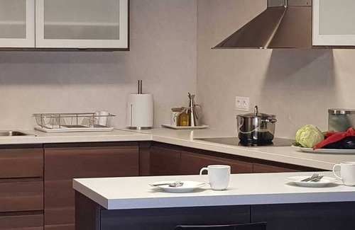 Cardona House | MIRO VELL for 18 people, with barbecue, pool, wi-fi, and views of the Pyrenees