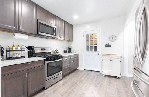 Bay Park House | Mission Bay Beach Retreat