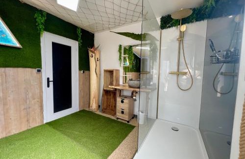 Chasseneuil-du-Poitou House | MissionScope Maison avec Jacuzzi à 5 min du Parc