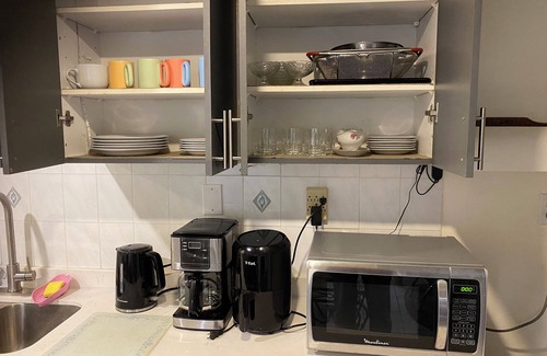 East Credit Apartment | Mississauga, Toronto - Stunning 2BR Apartment in ideal location