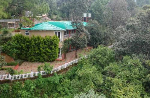 Bhimtal Villa | Mistletoe House by VEO - Part of StayVista