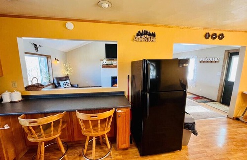 Mill Run House | Misty Mountain Lookout-2 miles to Ohiopyle