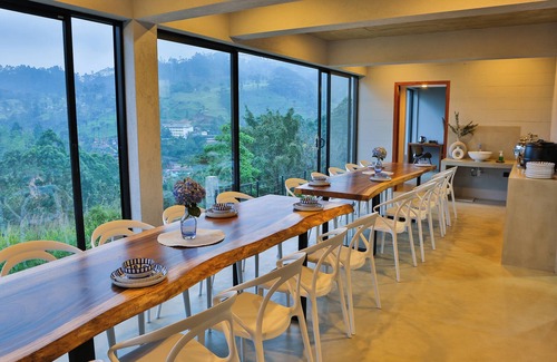 Ambagamuwa Villa | Misty Villa by DBI