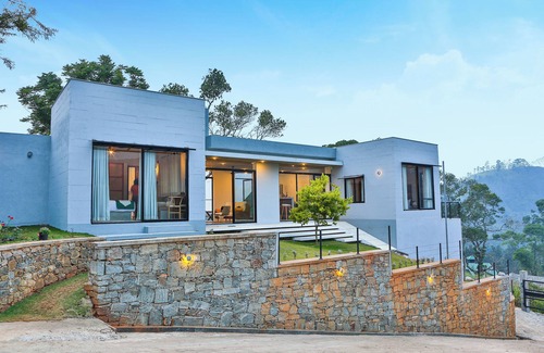 Ambagamuwa Villa | Misty Villa by DBI