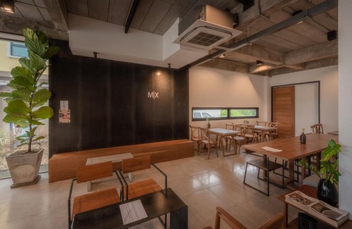 Mae Pa Hotel | Mix cafe x Bed D