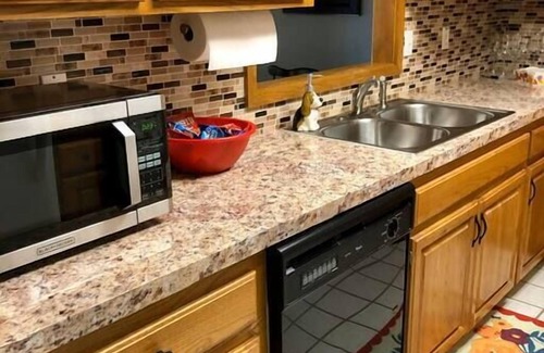 Pawhuska Apartment | MJ’S BUNKHOUSE #3