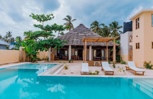 Bwejuu Beach Apartment | Mkunguni Villas