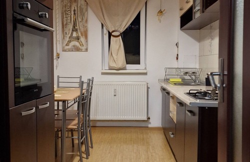 Ploiesti Apartment | MMT SweetHome2 with 1 Bedroom + 1 Living room