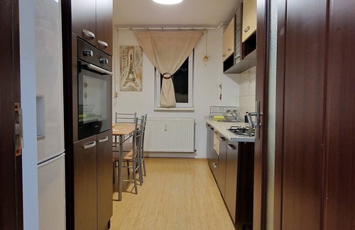 Ploiesti Apartment | MMT SweetHome2 with 1 Bedroom + 1 Living room