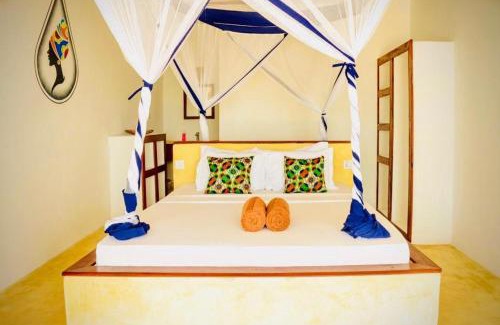 Pingwe Hotel | Mnana Beach Bungalows