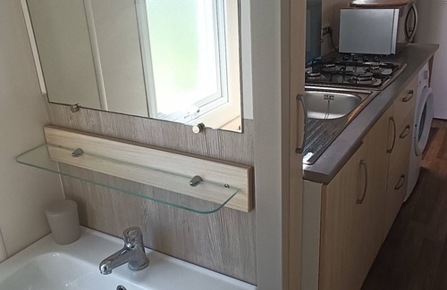 Frejus House | Mobil-home 5 Places Tout Équipé et Climatisé - St Aygulf/fréjus Europcamping