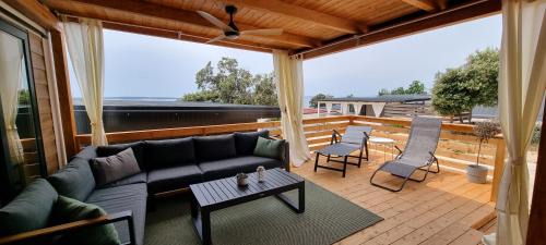 Kolan Other | Mobile Home Happy Family Šimuni