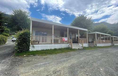 Ossiach House | Mobilhome with 2 bedrooms and a terrace with private whirlpool