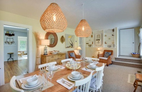 Bohannon House | Mobjack Bay Rental on Private Cove!