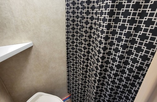 White Point House | Moceanset Getaway - Beautiful Ocean, Mountain, and Sunset Views