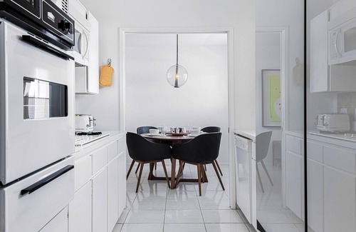 Canyon Corridor Condo | Mod Spot! Midcentury Gem! Pool! Spa! Mtn View! South PS!