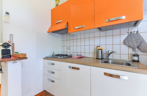Lacona Apartment | Modern apartment with garden, air conditioning and Wi-Fi