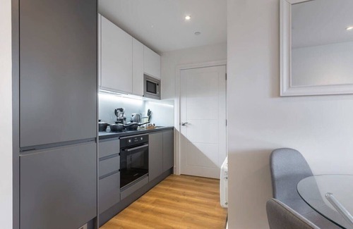 East Grinstead Apartment | Modern 1 Bedroom Apartment in East Grinstead