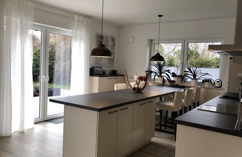 Esens House | Modern 160 square meter vacation home "Nara" Esens/Bensersiel North Sea/6P