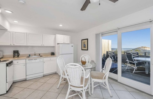 Napeague Apartment | Modern 1BR Apt w/private balcony!