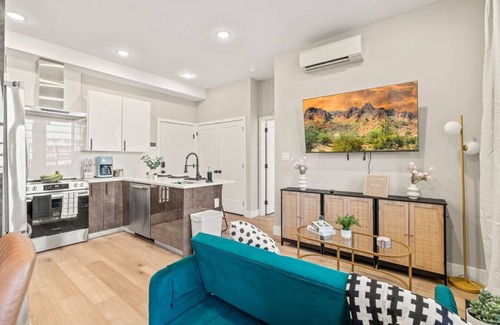 Norris Square Apartment | Modern 1BR Retreat in Fishtown