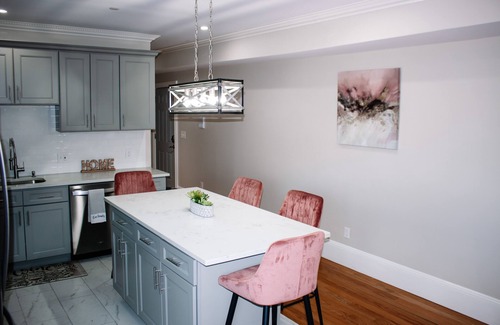 Chelsea Condo | Modern 2/Bed 2/Bath Condo near Boston # W/Parking