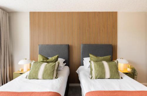 Leamington Spa Apartment | Modern 2-Bedroom Apartments with Free Parking in Leamington Spa