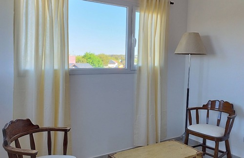 Miramar Apartment | Modern 2-bedroom apartment with WiFi in Miramar