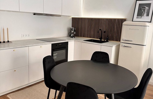 Leutkirch im Allgau Apartment | Modern 2-room apartment in a prime location near Center Parcs!
