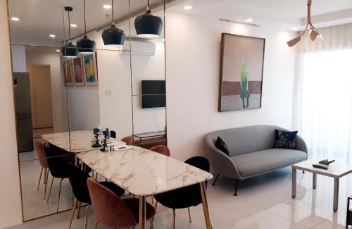 Phuong 8 Apartment | Modern 2BR Condo at Terra Royal by Orli Studio F21