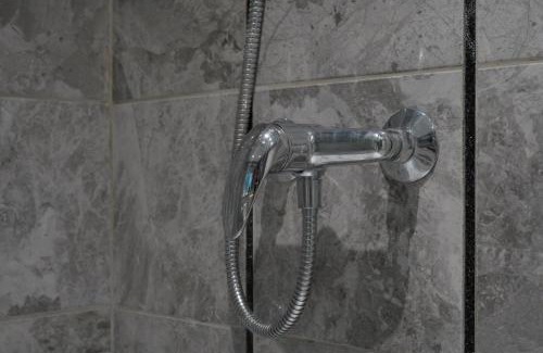 Parkgate House | Modern 2BR House in Rotherham Contractor and Family