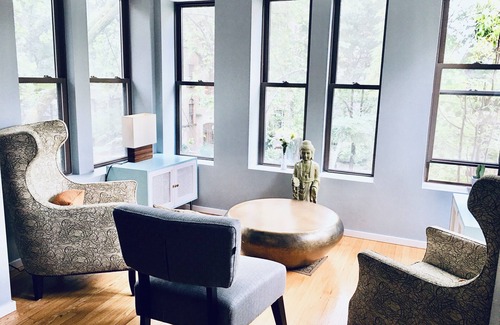 Edgewater Apartment | Modern 3 Bedroom Home!