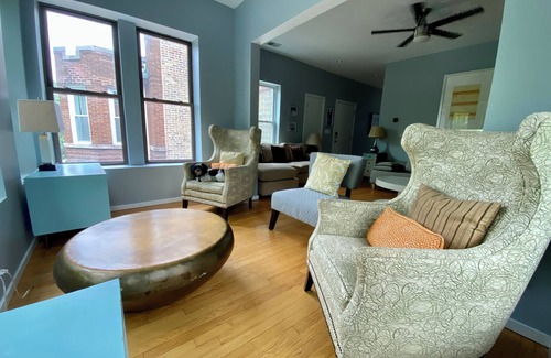 Edgewater Apartment | Modern 3 Bedroom Home!