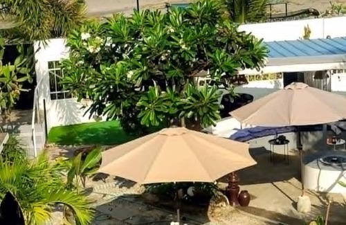 Bacnotan House | Modern 3-bedroom house with WiFi and AC in Bacnotan