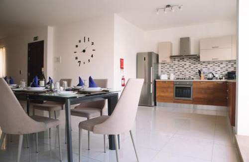 Zabbar Apartment | Modern 3 bedroom with AC apartment
