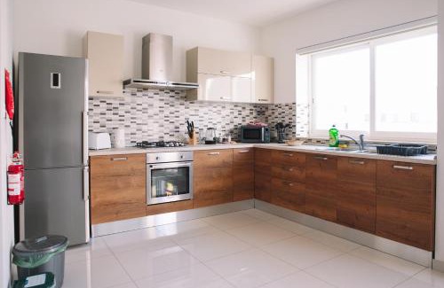 Zabbar Apartment | Modern 3 bedroom with AC apartment