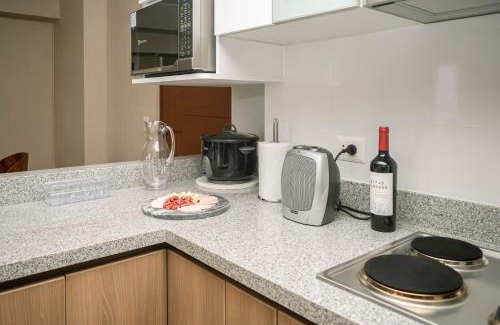 Jesus Maria Apartment | Modern 3BR 2BA Apt Gym and Parking Near Real Plaza, UP and Trendy Cafés