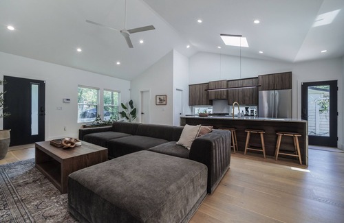 Barton Heights House | Modern 4BR in Zilker near South Lamar, Walkable, Private, Family Friendly