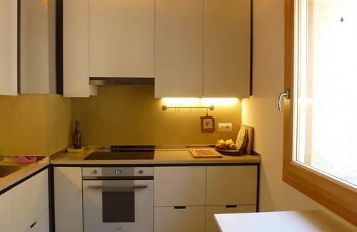 Volpago del Montello House | Modern Accommodation, Just Renovated, Private Garden, Wifi, Near Treviso