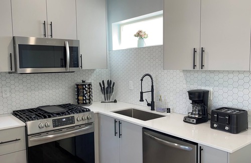 North Beacon Hill House | Modern and beautiful home with rooftop in Seattle